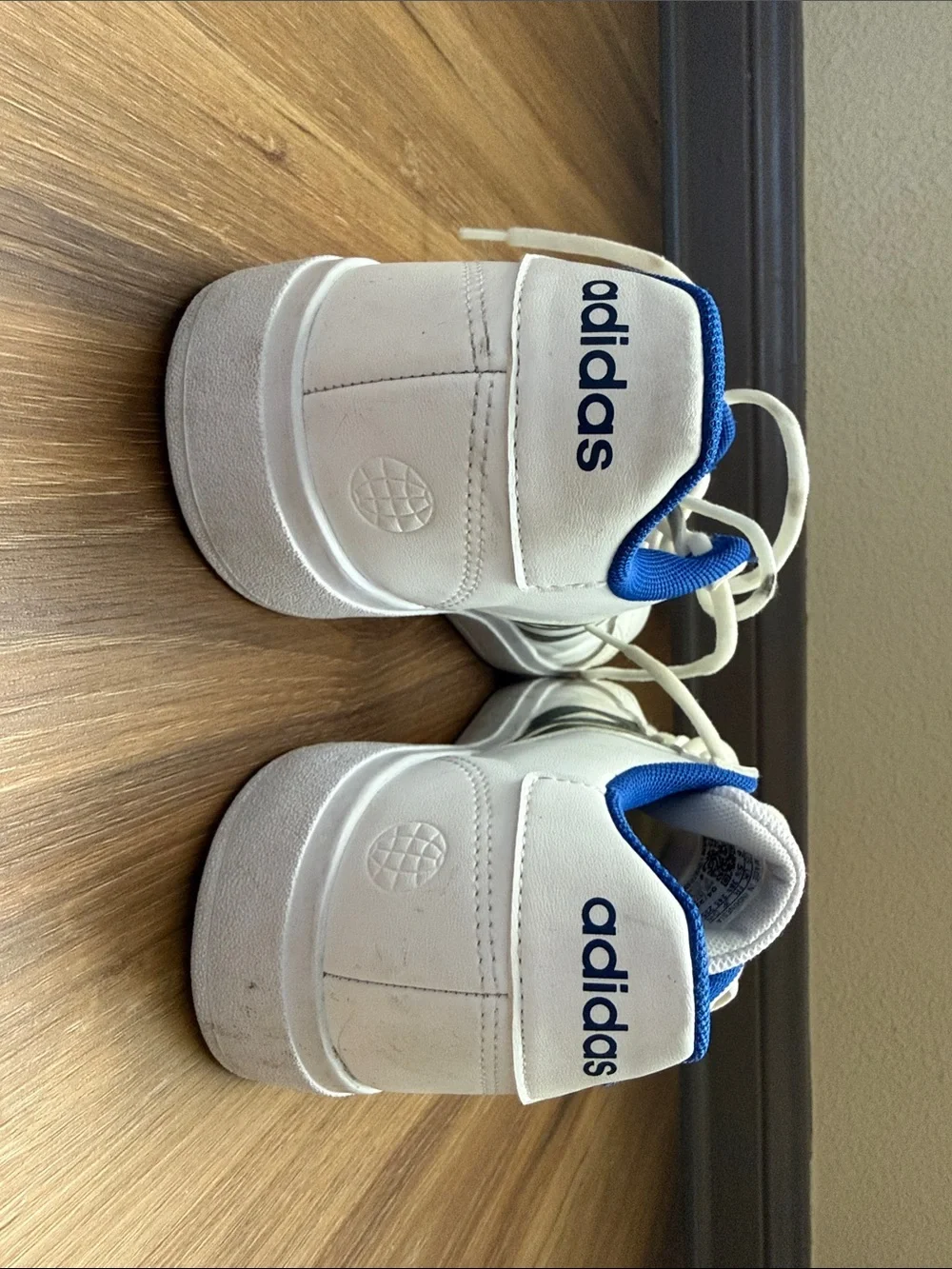 Adidas Boys Sz 6 White Sneakers with Blue Lining and Camo Three Stripes